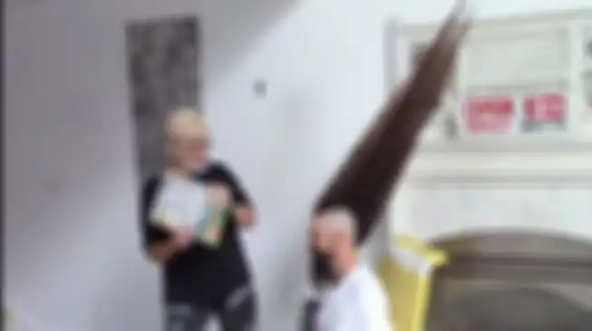 Rambut Mohawk Tertinggi 