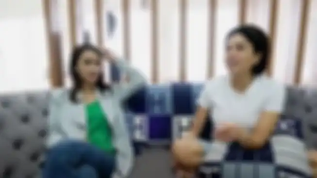 Foto anak Wenny Ariani dan Rezky Aditya diumbar ke publik, wajah Nikita Mirzani malah bikin curiga netizen. 