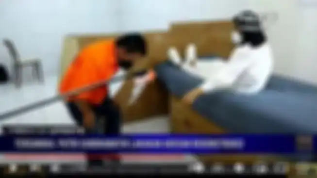 Putri Candrawathi bilang kontak fisik terjadi setelah Yosua di posisi begini. Dia sebelumnya mengaku alat vitalnya dipegang Brigadir J. 