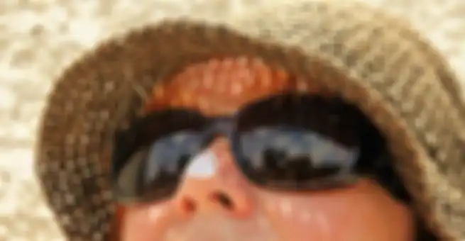 Pilihlah sunscreen yang tepat untuk kulit