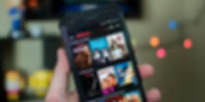 Menonton Netflis dari hape