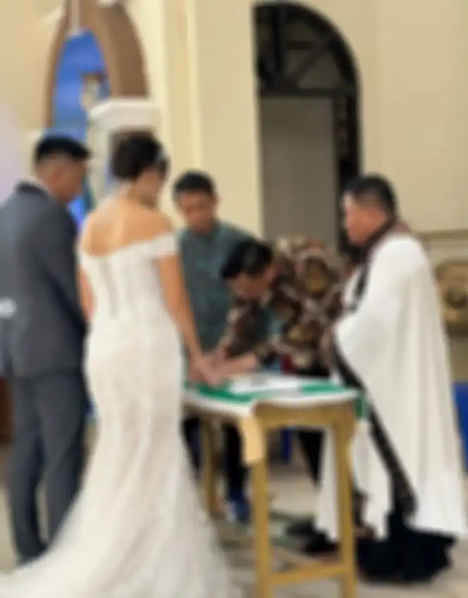 Momen pernikahan Bharada E dan Ling Ling