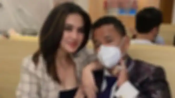 Hotman Paris merasa terzolimi usai mendapatkan somasi dari mantan aspri Iqlima Kim. Dia bongkar status Iqlima Kim yang sebenarnya.