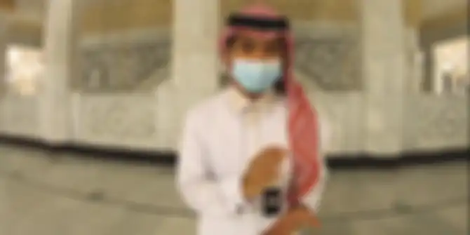 Fotografer asal Madura ini sukses kerja di Masjidil Haram, ternyata segini gajinya. 