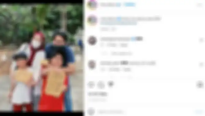 Ririe Fairus dan Ayus Sabyan bersama mendampingi anak mereka yang menang lomba.