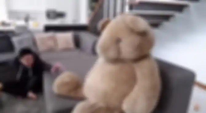 Boneka Teddy Bear milik mendiang Raymond