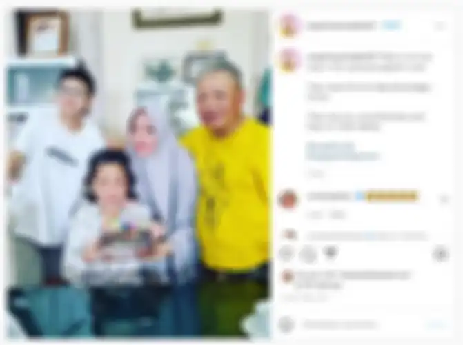 Unggahan Angelina Sondakh