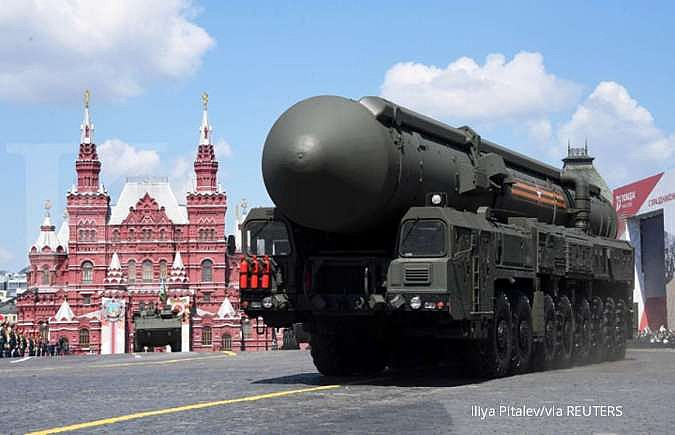 Ilustrasi rudal Rusia