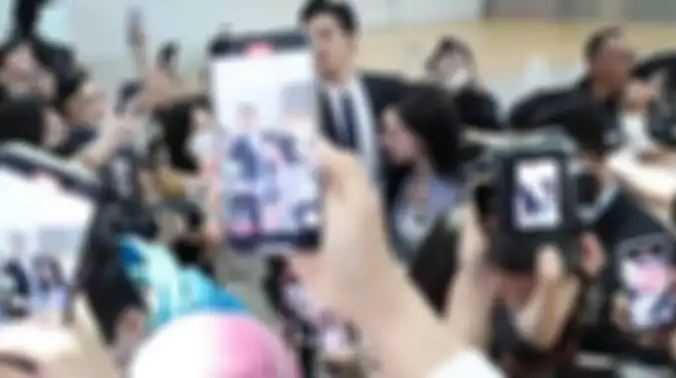 Situasi bandara saat Kim Ji Won datang