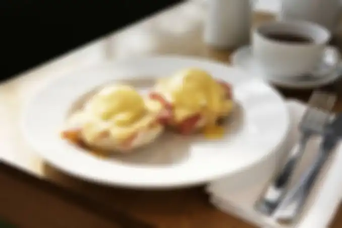 Sarapan di restoran