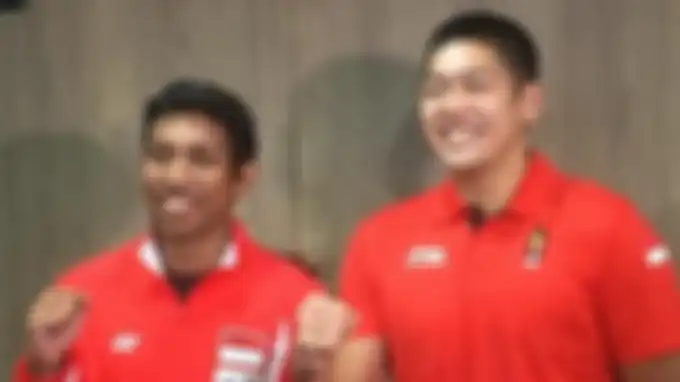 Atlet polo air Indonesia, Ridjkie Mulia (kanan), terpilih menjadi pembawa bendera di pembukaan SEA Games 2019.