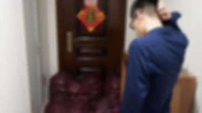 Seorang wanita asal China yang putus dengan pacarnya karena diselingkuhi, melakukan aksi balas dendam yang tak biasa yaitu dengan mengirimkan satu ton bawang 