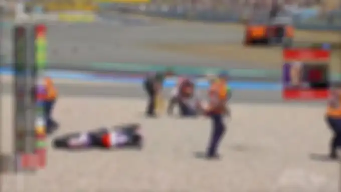 Fabio Quartararo dan Johann Zarco crash di MotoGP Belanda 2023.