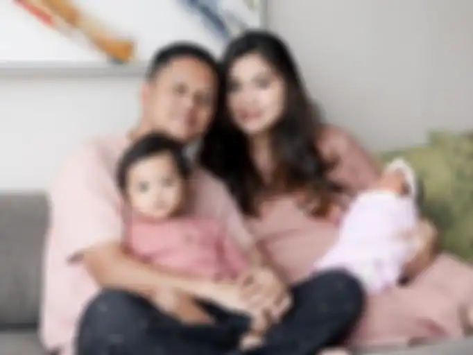 Bisa ditiru orangtua milenial, inilah cara Arief Muhammad dan Tiara Pangestika membuat anak pertamanya tidak cemburu dengan kehadiran sang adik.