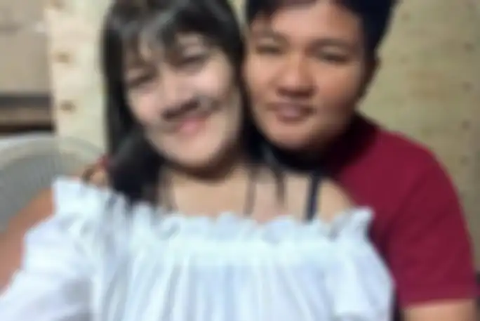 Wajah gadis werewolf tanpa bulu di wajahnya.