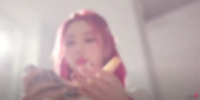 Dreamcatcher MV yang berjudul Piri