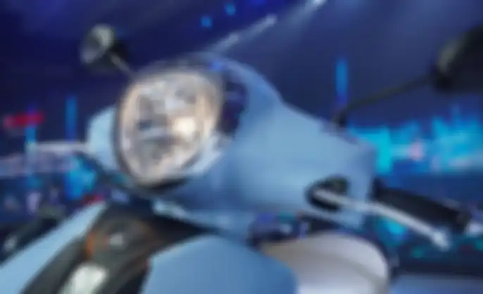 Lampu mirip Vespa matic
