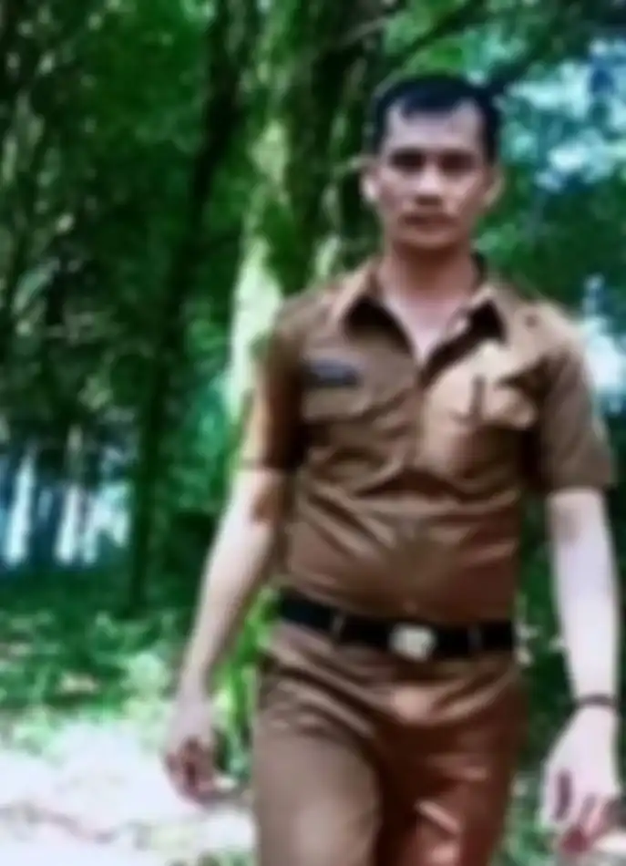 Kepala sekolah Safrin Zebua 