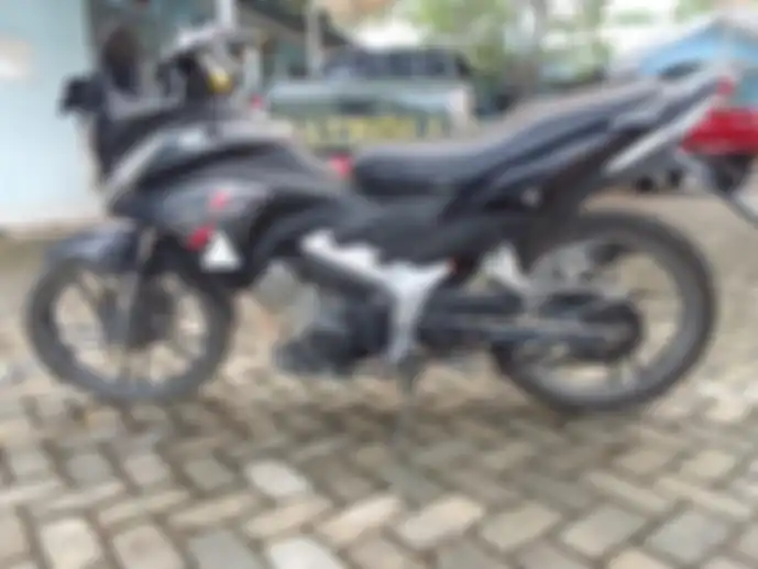 Honda CS1 tahun 2009 dilelang dengan harga Rp 2 jutaan di Kupang.