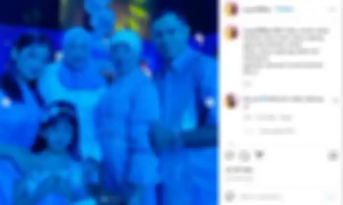 Foto Keluarga Puput dan keluarga Faisal di ulang tahun Gala Sky.