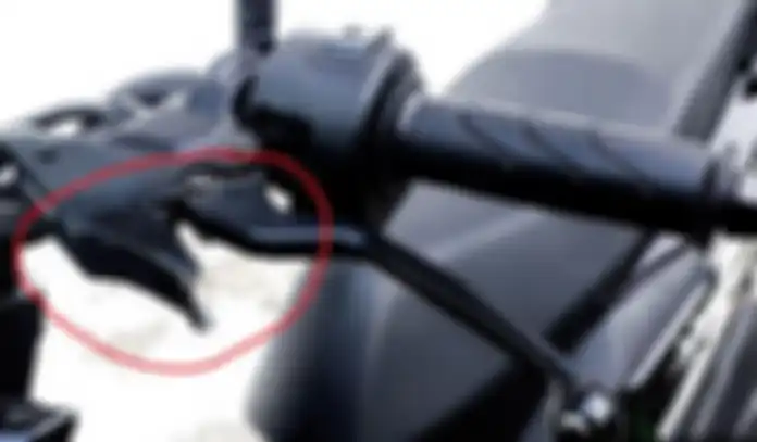 Fitur PBL (Parking Brake Lock) di motor matic