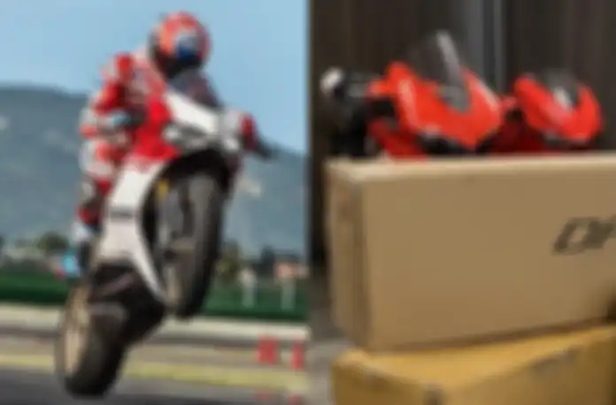 Ducati 1299 Superleggera dan Desmosedici RR milik Casey Stoner