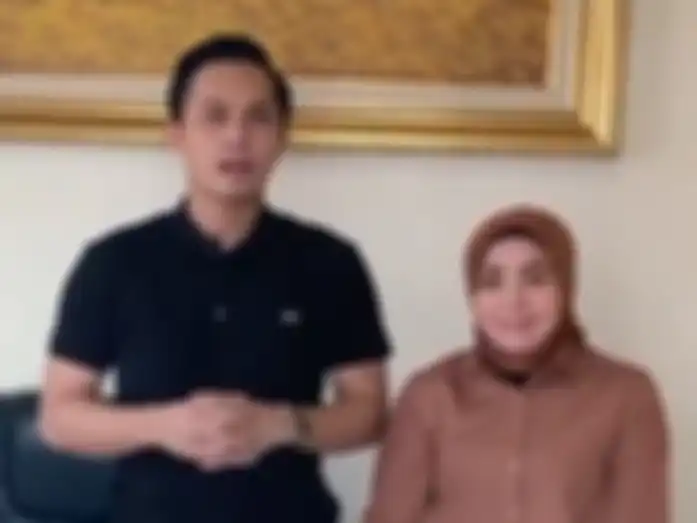 Muzdalifah buka suara soal kondisi rumah tangganya dengan Fadel Islami. 