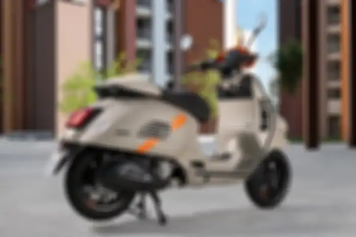Garis body sama seperti Vespa GTS terbaru.
