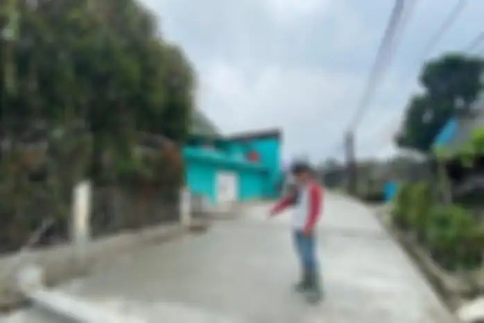 Jalan cor di Bandung Barat yang diterobos pemotor Honda Scoopy sudah diperbaiki, Selasa (2/5/2024).