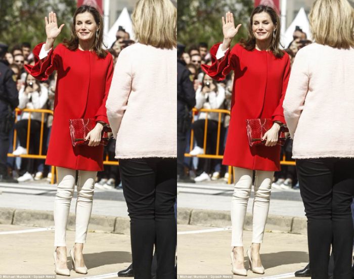 Ratu Letizia dengan busana merahnya
