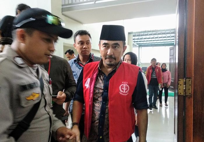 Bersambung, Kelanjutan Pledoi Kepemilikan Senpi Ilegal dan Satwa Liar Gatot Brajamusti Digelar Pekan