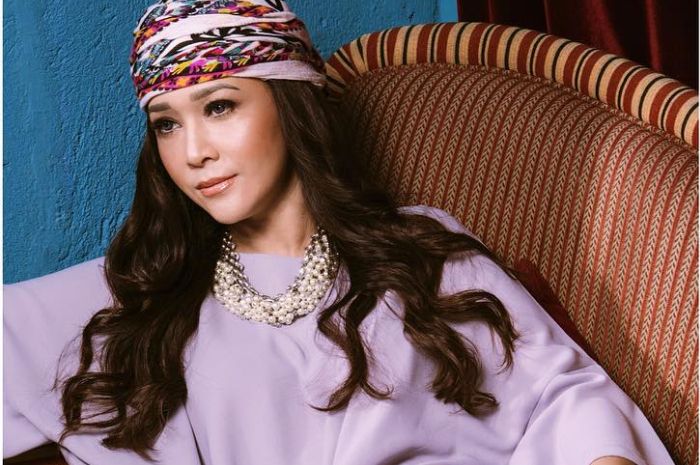 Tanpa Kebaya, Maia Estianty Rayakan Hari Kartini dengan Busana Seperti Ini, Penasaran?