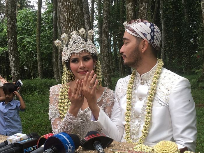 Syahnaz Sadiqah dan Jeje Govinda ditemui di Pine Hill, Bandung, Jawa Barat, Sabtu (21/4/2018)
