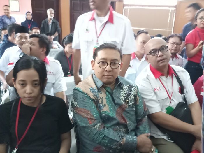Fadli Zon saat dijumpai Grid.ID di Pengadilan Negeri Jakarta Selatan, Senin (23/4/2018). Fadli Zon terlihat serius menyimak jalannya persidangan yang menghadirkan Ahmad Dhani sebagai terdakwa.