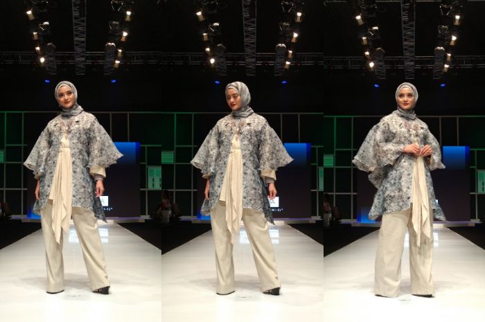 Ririn Ekawati tampil memikat dengan busana muslim