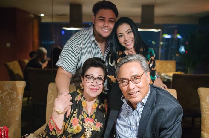 Faye Malisorn makan malam dengan keluarga Ivan Gunawan