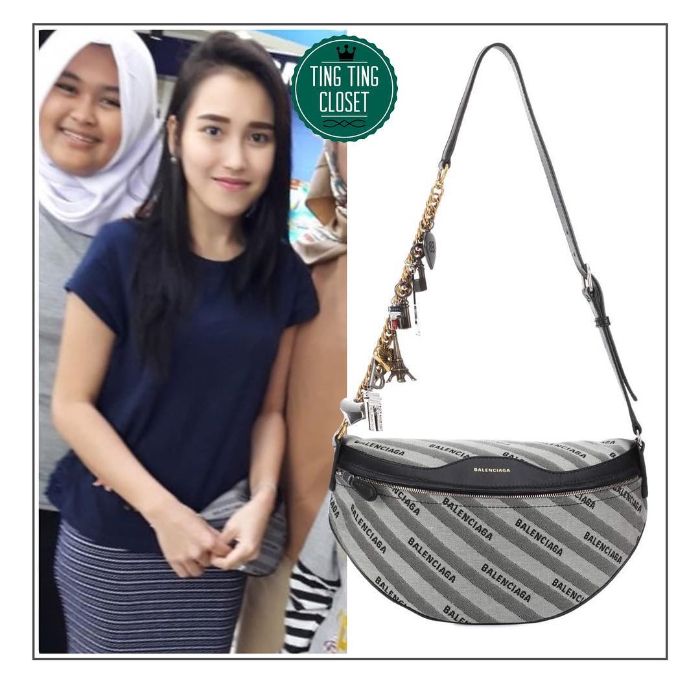 Ayu Ting Ting dengan Souvenir Bag XS
