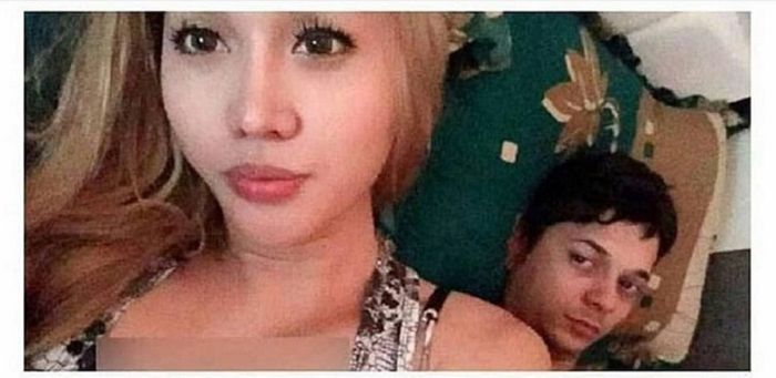 Foto syur yang memperlihatkan lelaki mirip pesinetron Andrew Andika dan sosok mirip Lucinta Luna mendadak viral di dunia maya.