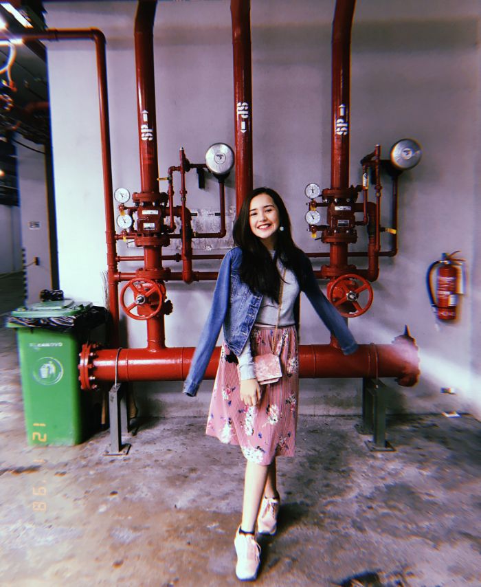 Beby Tsabina selalu tampil stylish
