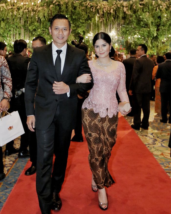 Annisa Pohan tampil serasi dengan Agus Yudhoyono