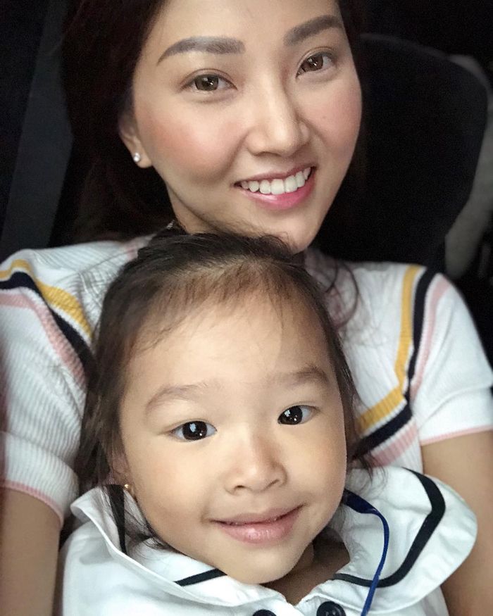 Thalia mulai bersekolah