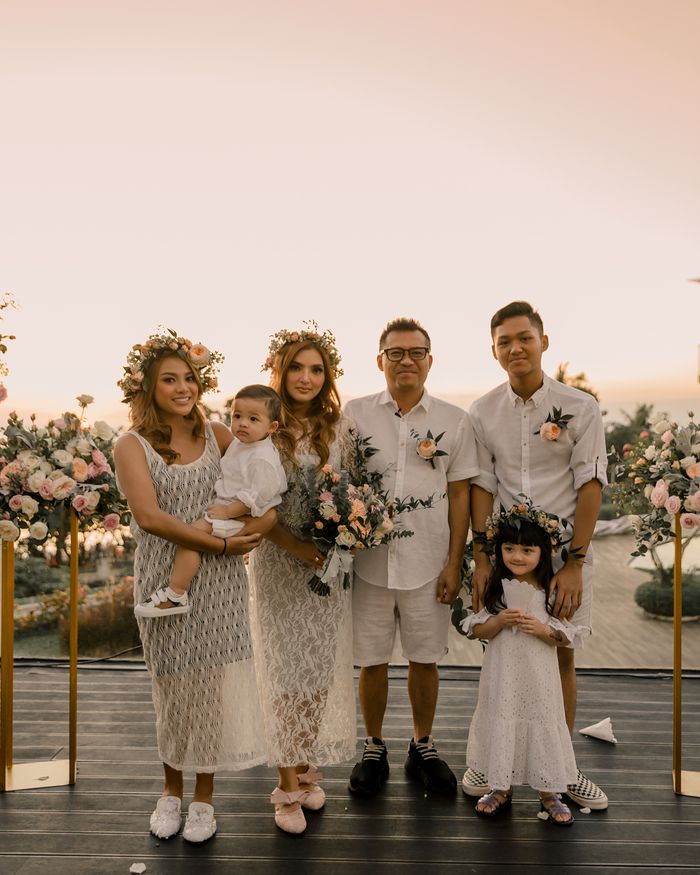 Aurel tampil cantik di acara Wedding Anniversary Ashanty-Anang.