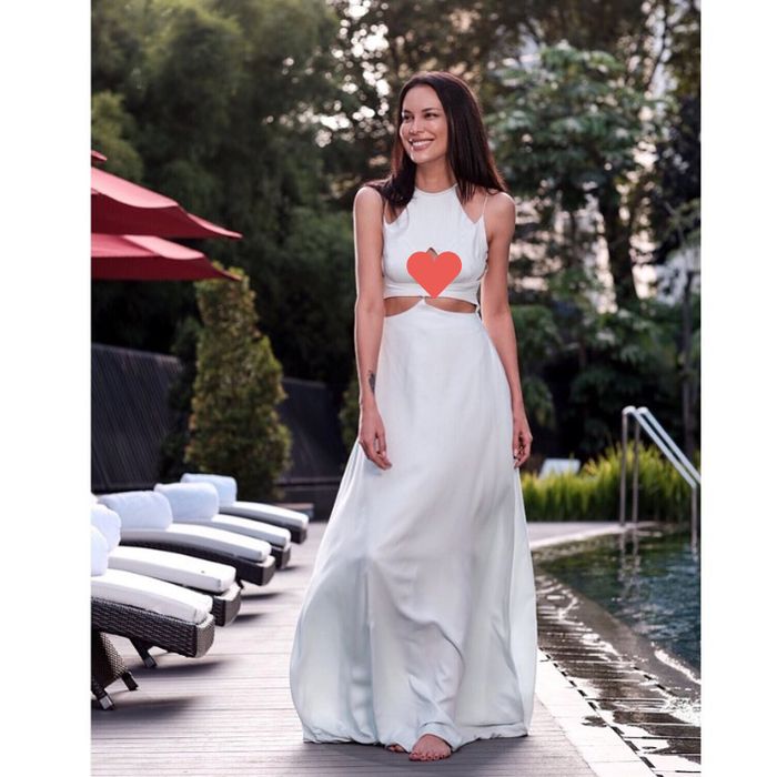 gaya busana dan bentuk tubuh Sophia Latjuba tak pernah luput dari sorotan.