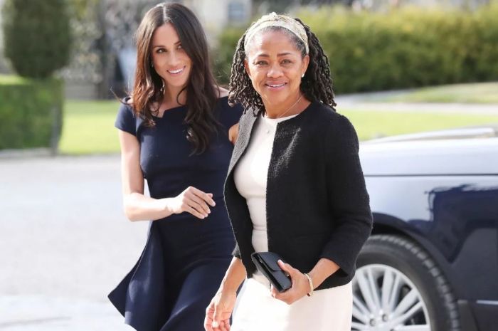 Tampilan Meghan Markle kala sampai di hotel