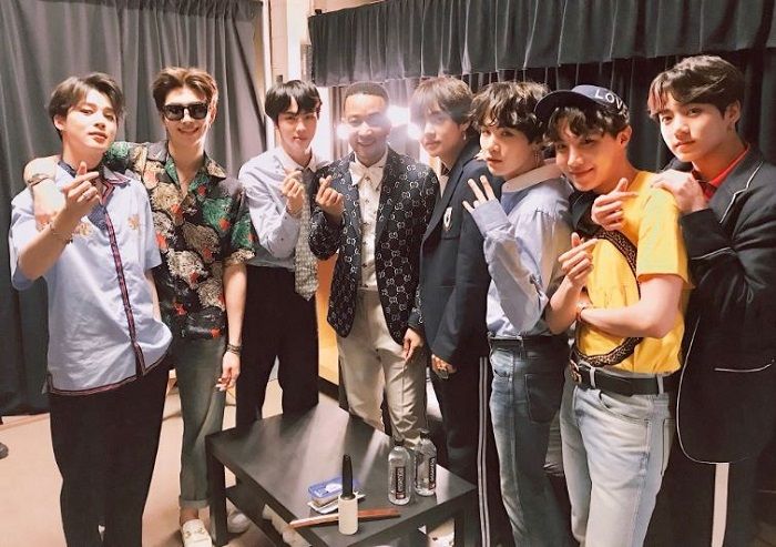 BTS dan John Legend