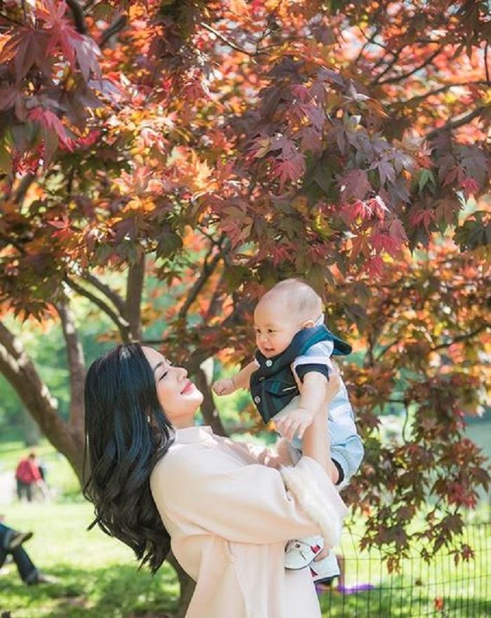 Titi Kamal dan Kai Attar Sugiono