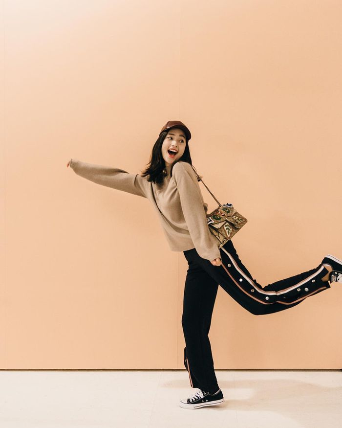 Tatjana Saphira sering terlihat menenteng koleksi tas dari berbagai merek ternama