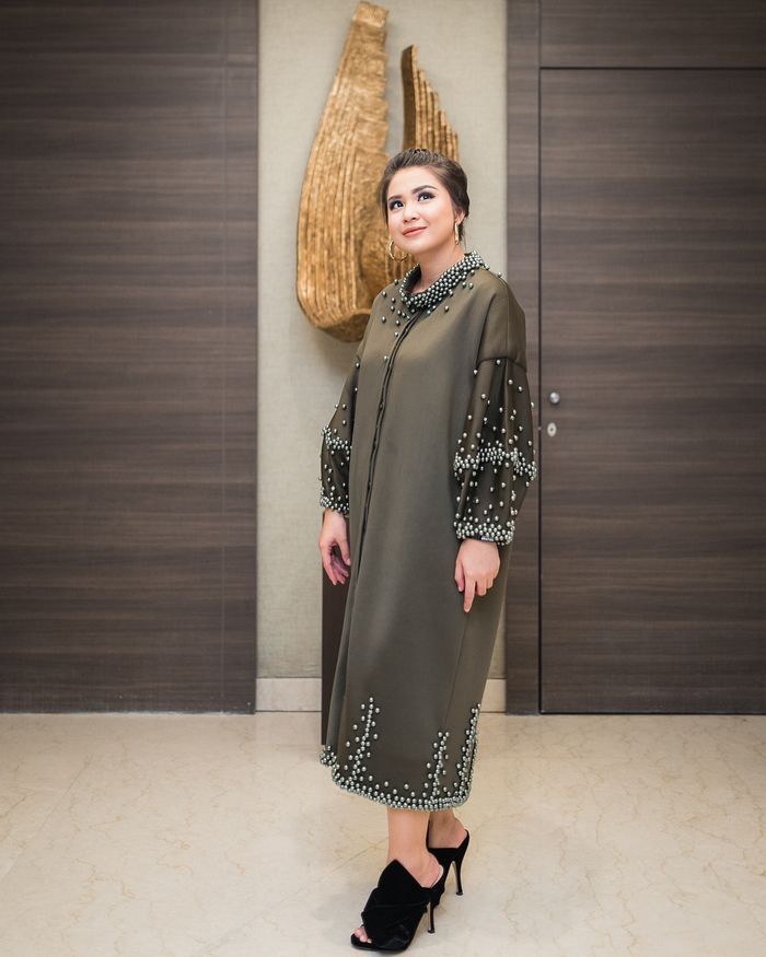 Tampil memikat dengan peep toe heels