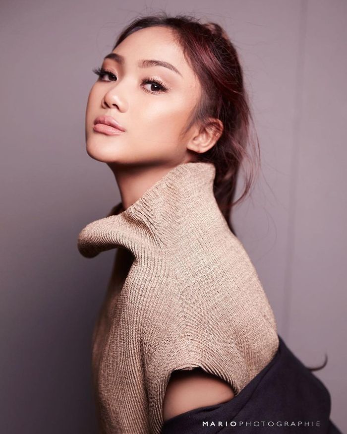 Marion dengan makeup flawless