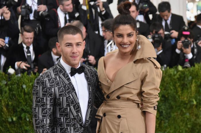 Nick Jonas dan Priyanka Chopra di Met Gala